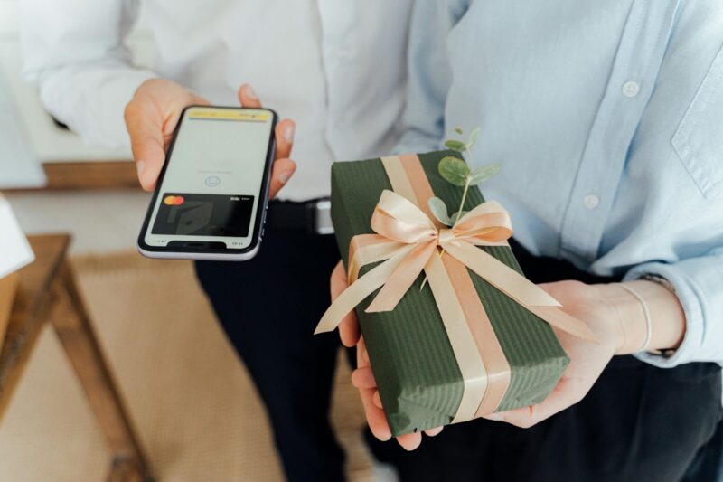 Scaling Your Rewards Program: Best Gift Card Solutions for Growing Businesses